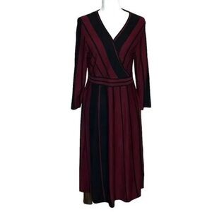 Nina Leonard Striped Elbow Sleeve Sweater
Dress Crimson/Black Print